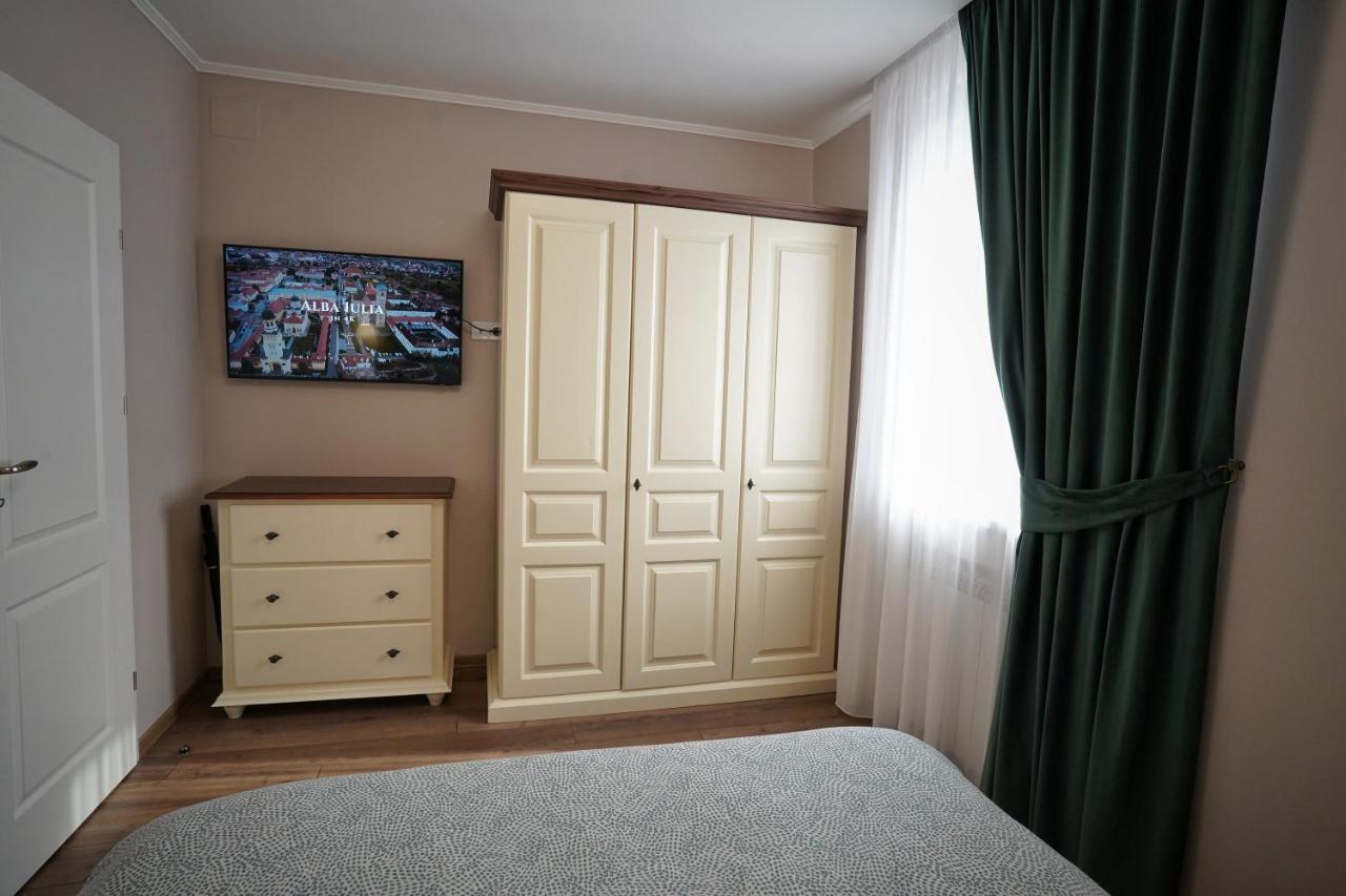 Apartamentul Cetatii Alba Iulia Esterno foto