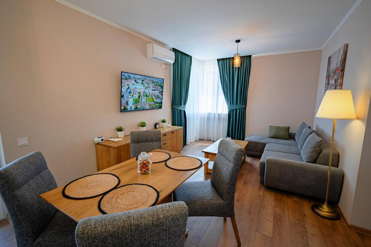 Apartamentul Cetatii Alba Iulia Esterno foto